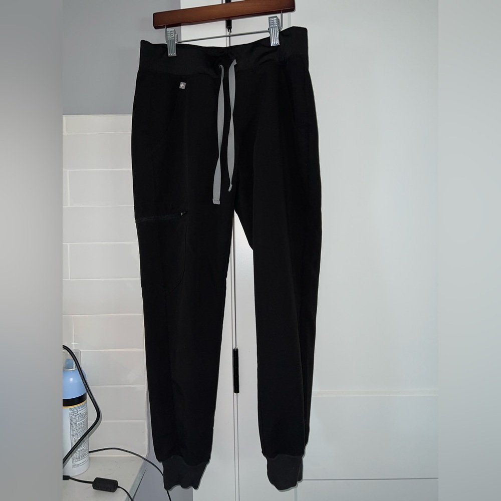 Fig jogger scrub pants